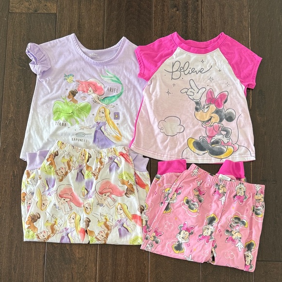 Great Bundle of Toddler Girls Disney Princess and Minnie Mouse Pajama Sets - Picture 1 of 16